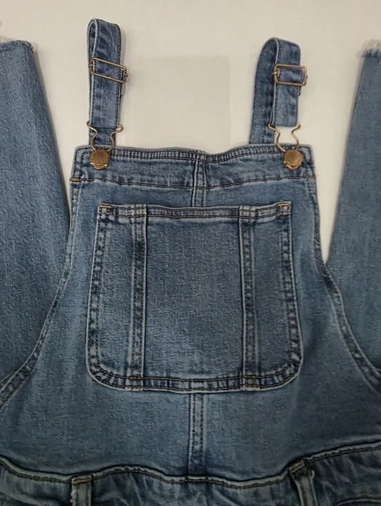 Denim Blue Women's Overalls Universal Threads Size 8 - Picture 2 of 7